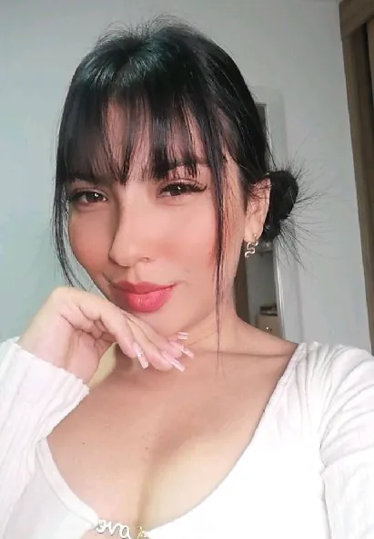 Fernanda on PinkCam cam chat