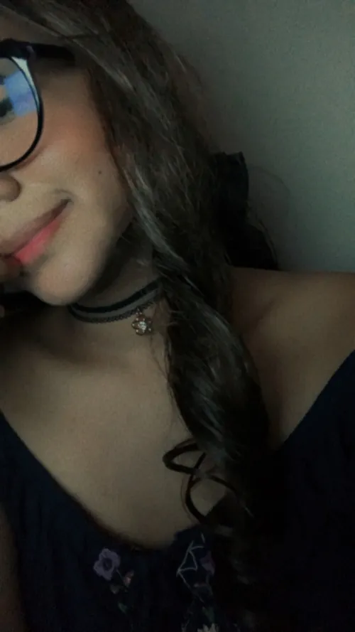 Cam chat with girls worldwide on PinkCam